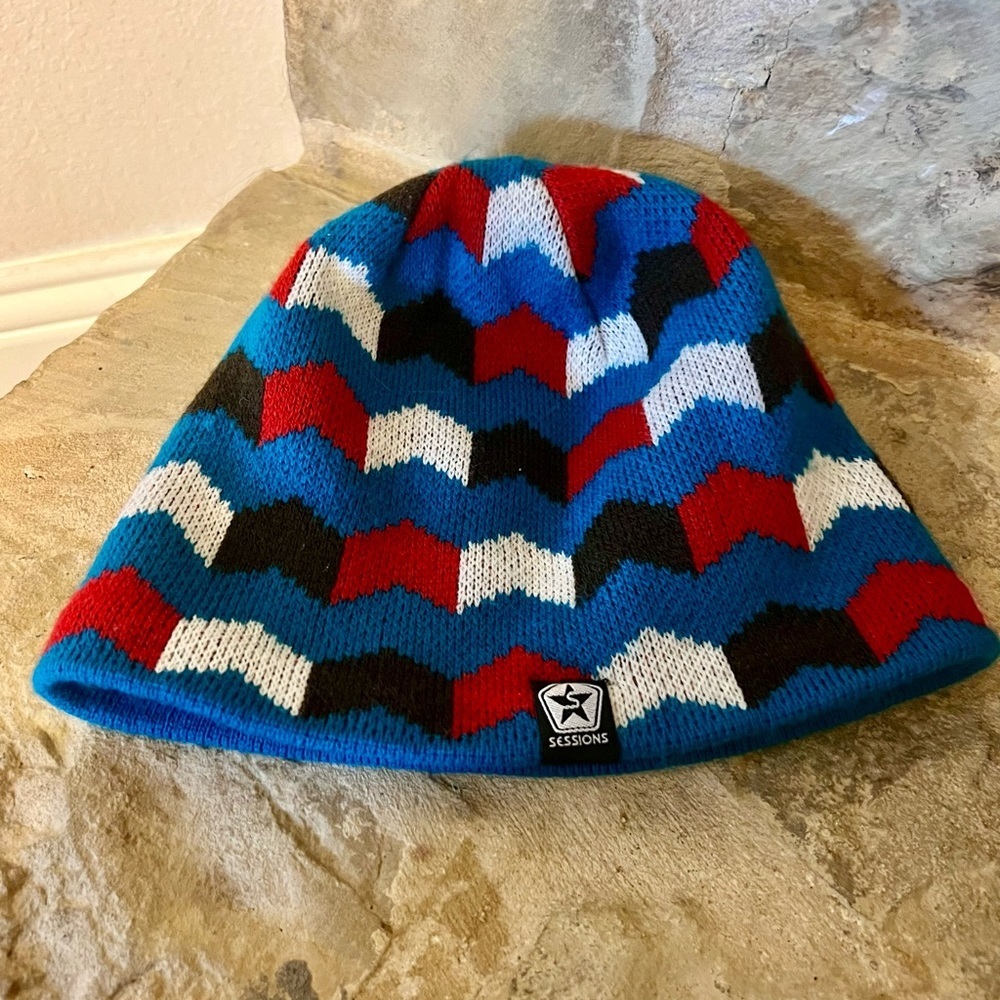Sessions Beanie Stay Cozy and Stylish - One Size